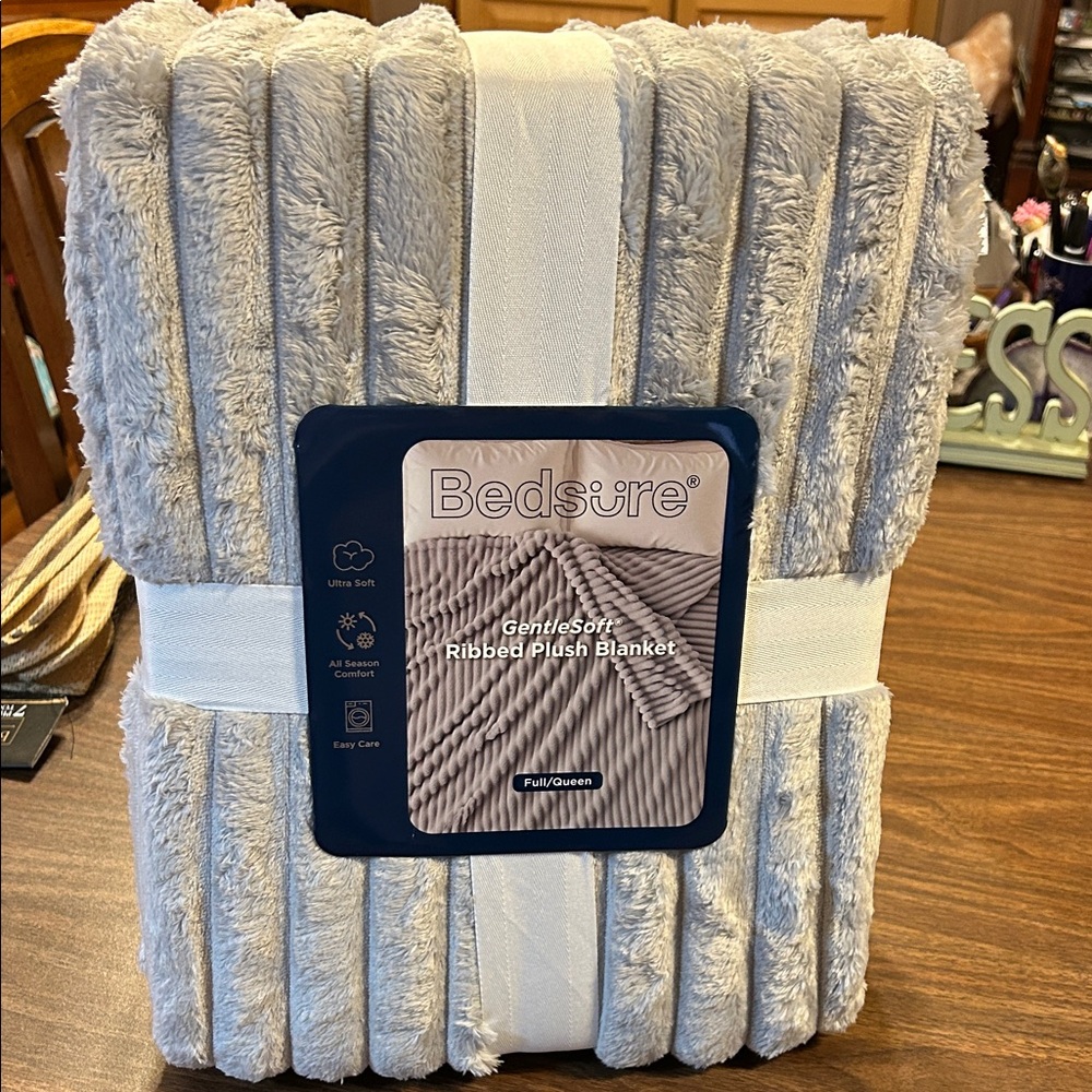 Bedsure Ribbed Plush Blanket - Gray (Full/Queen)